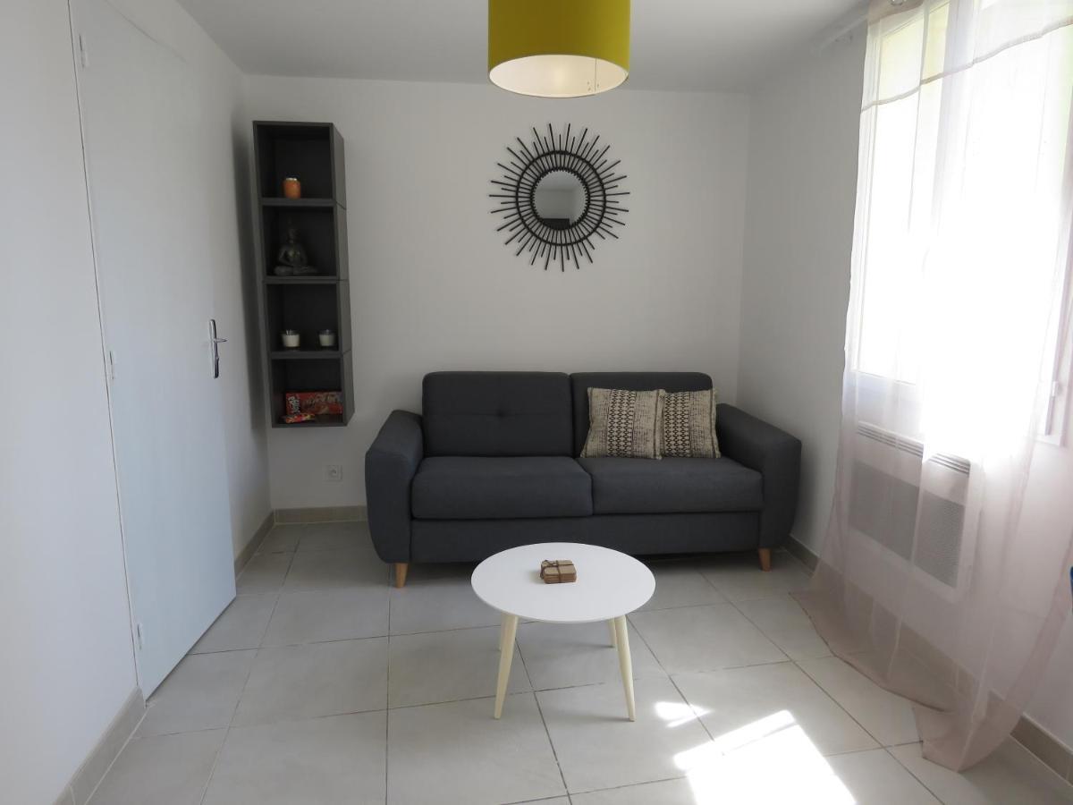 Appartement Centre Historique Avec Terrasse Au Porte De La Camargue Saint-Gilles  Exteriér fotografie